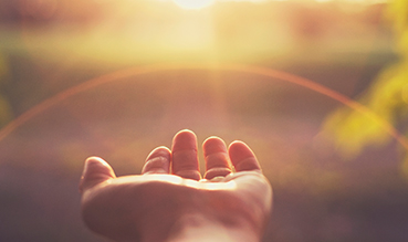 worldwide-emergency-assistance-service-369x219